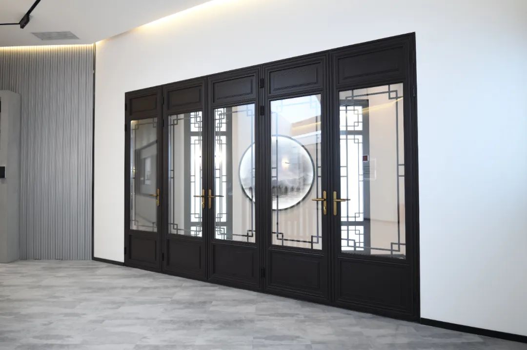 发明一扇好窗 | 来点名堂，，，，，，，剪一窗景物如画